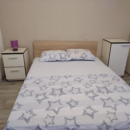 Cosy Central Apartment Varna Exterior foto
